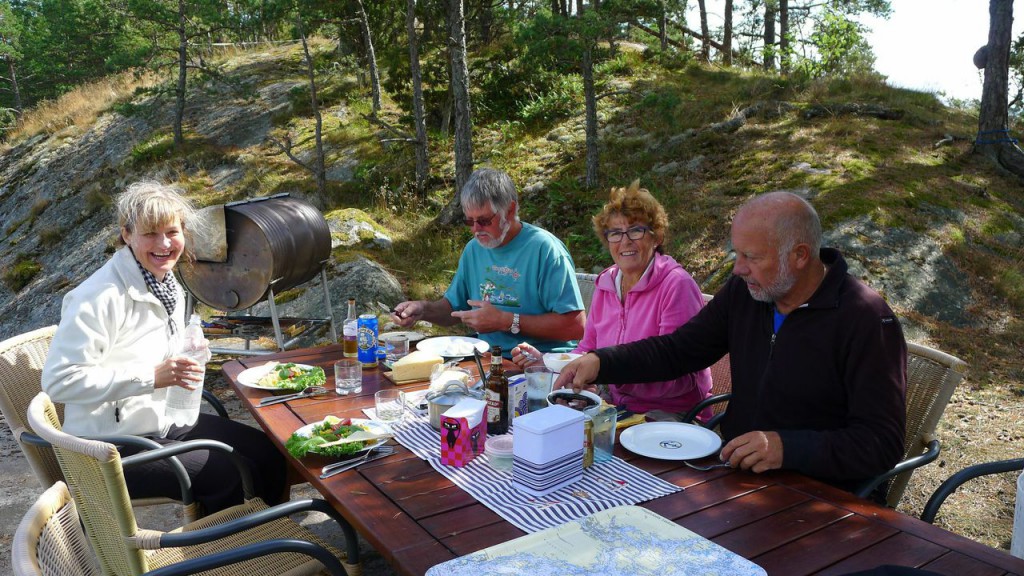 Lunch vid Navigationssällskapets klubbholme